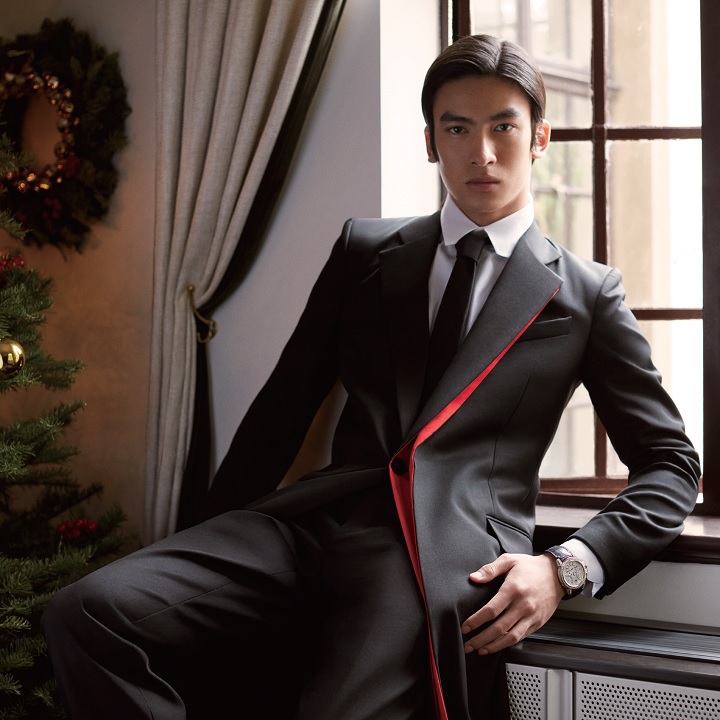 Midnight系列月相42毫米自动腕表，from Harry Winston