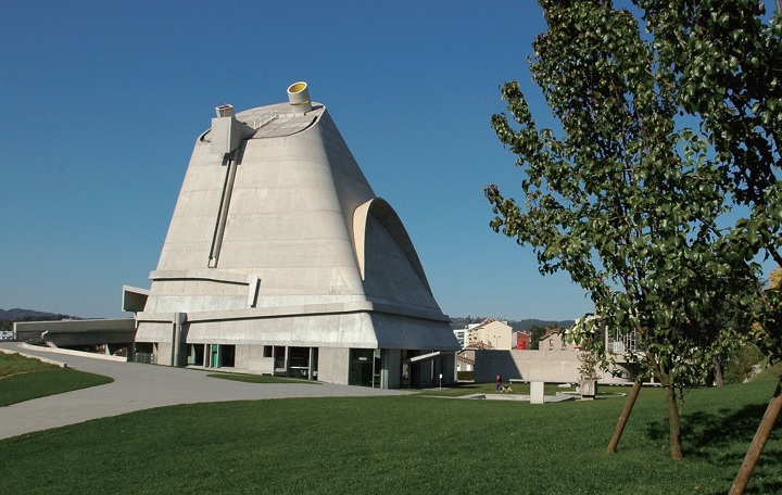 圣皮埃尔教堂(saint-pierre church),菲尔米尼(firminy,法国)于1971年